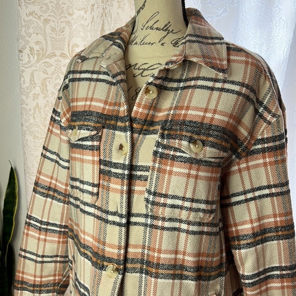 Coat - Picture 2 of 5